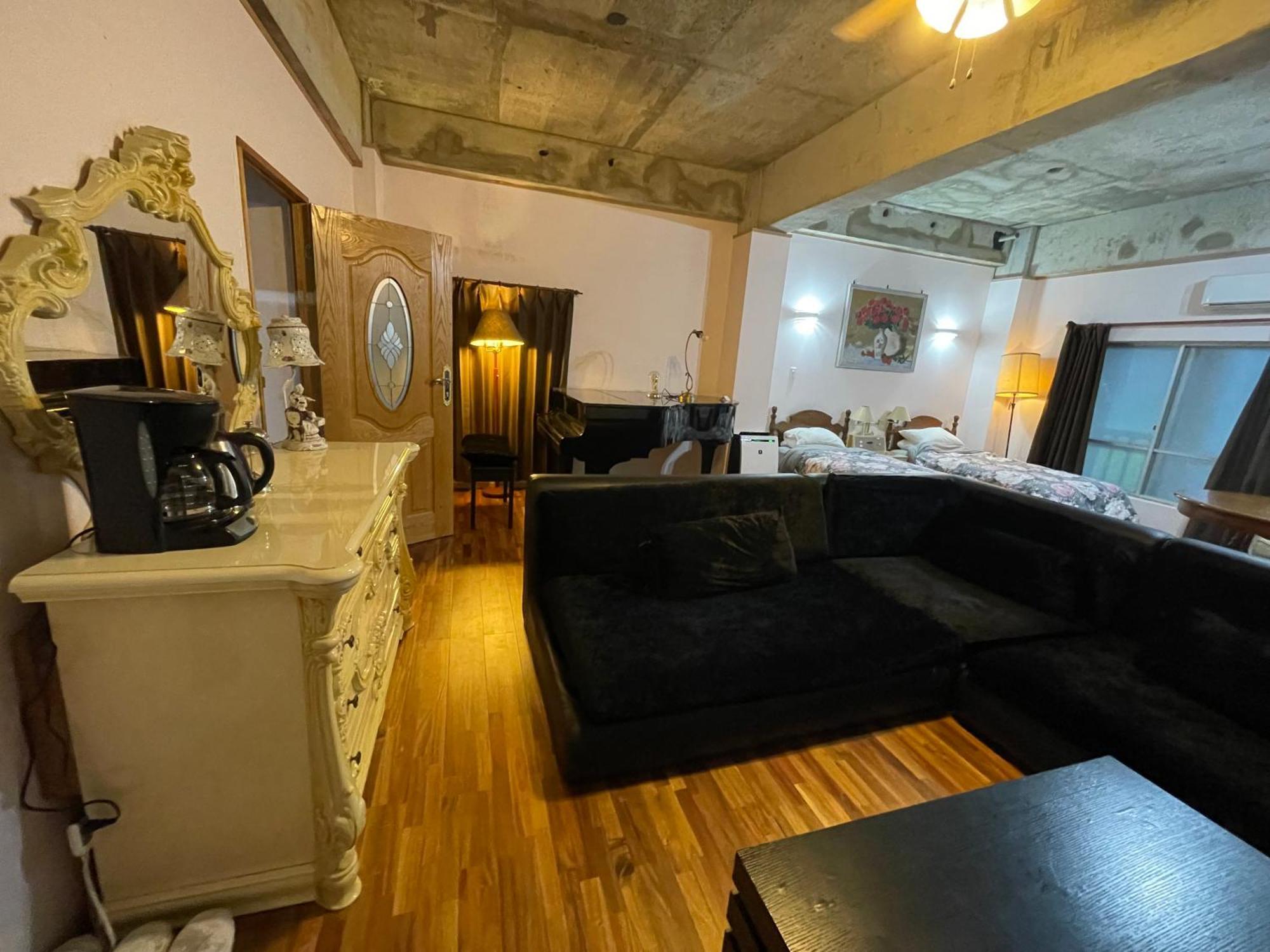 Guest House Koza Gate2 오키나와 시 외부 사진