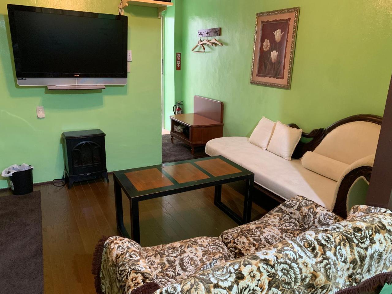 Guest House Koza Gate2 오키나와 시 외부 사진